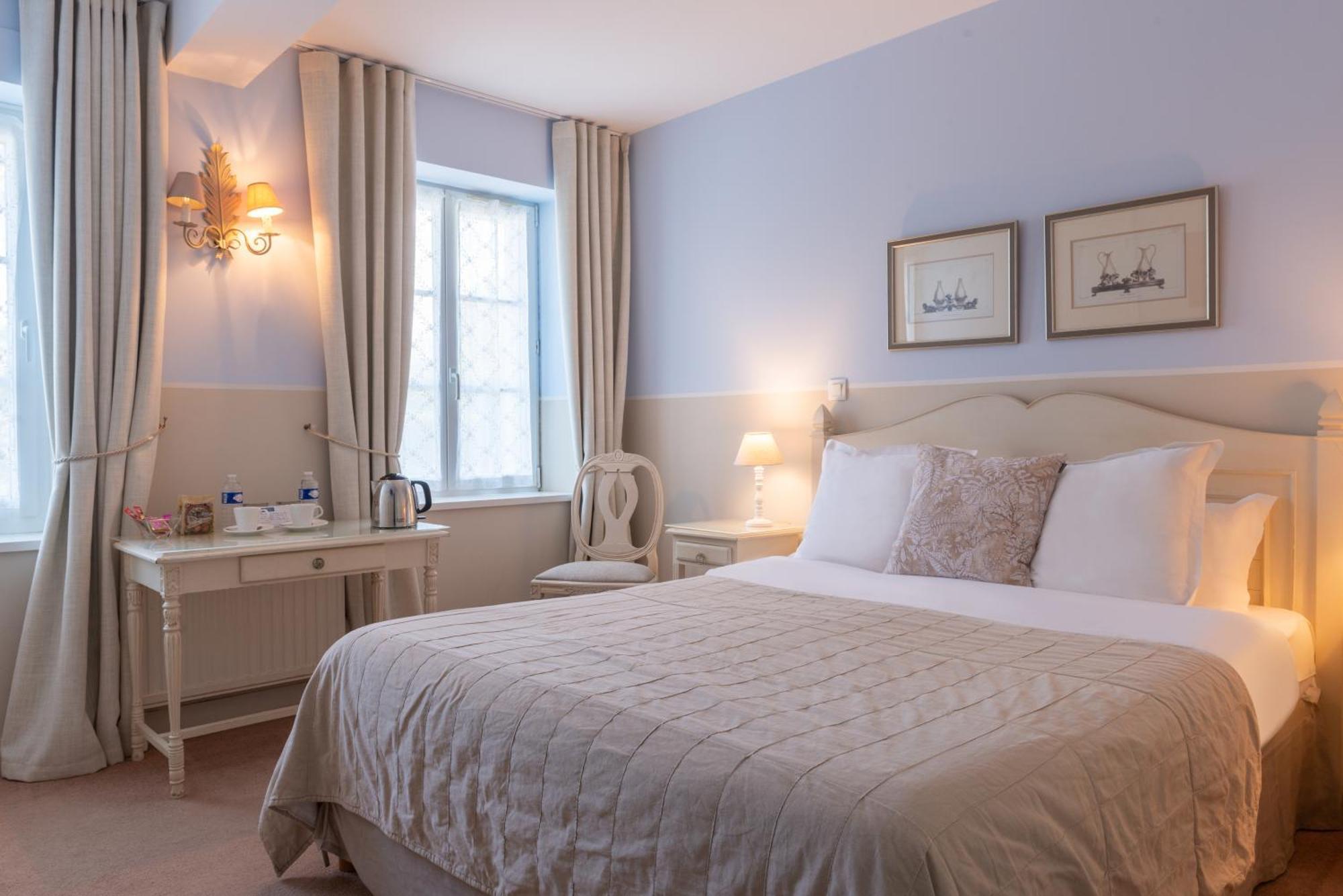 Hotel Traiteur Les Ormes, The Originals Relais Barneville-Carteret Dış mekan fotoğraf