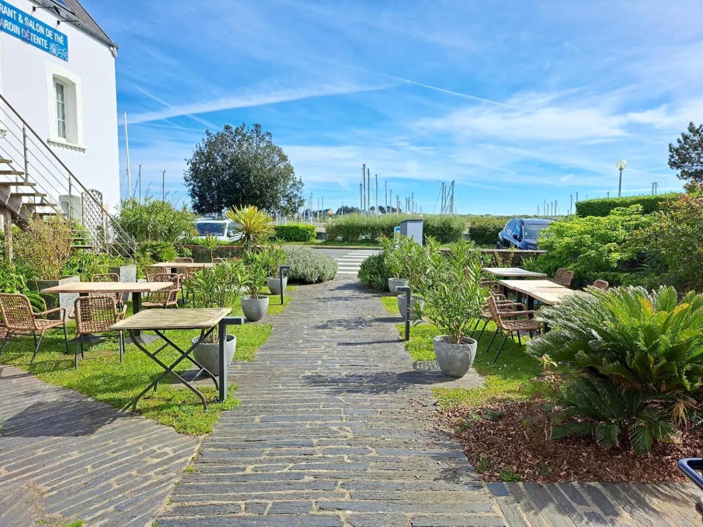 Hotel Traiteur Les Ormes, The Originals Relais Barneville-Carteret Dış mekan fotoğraf