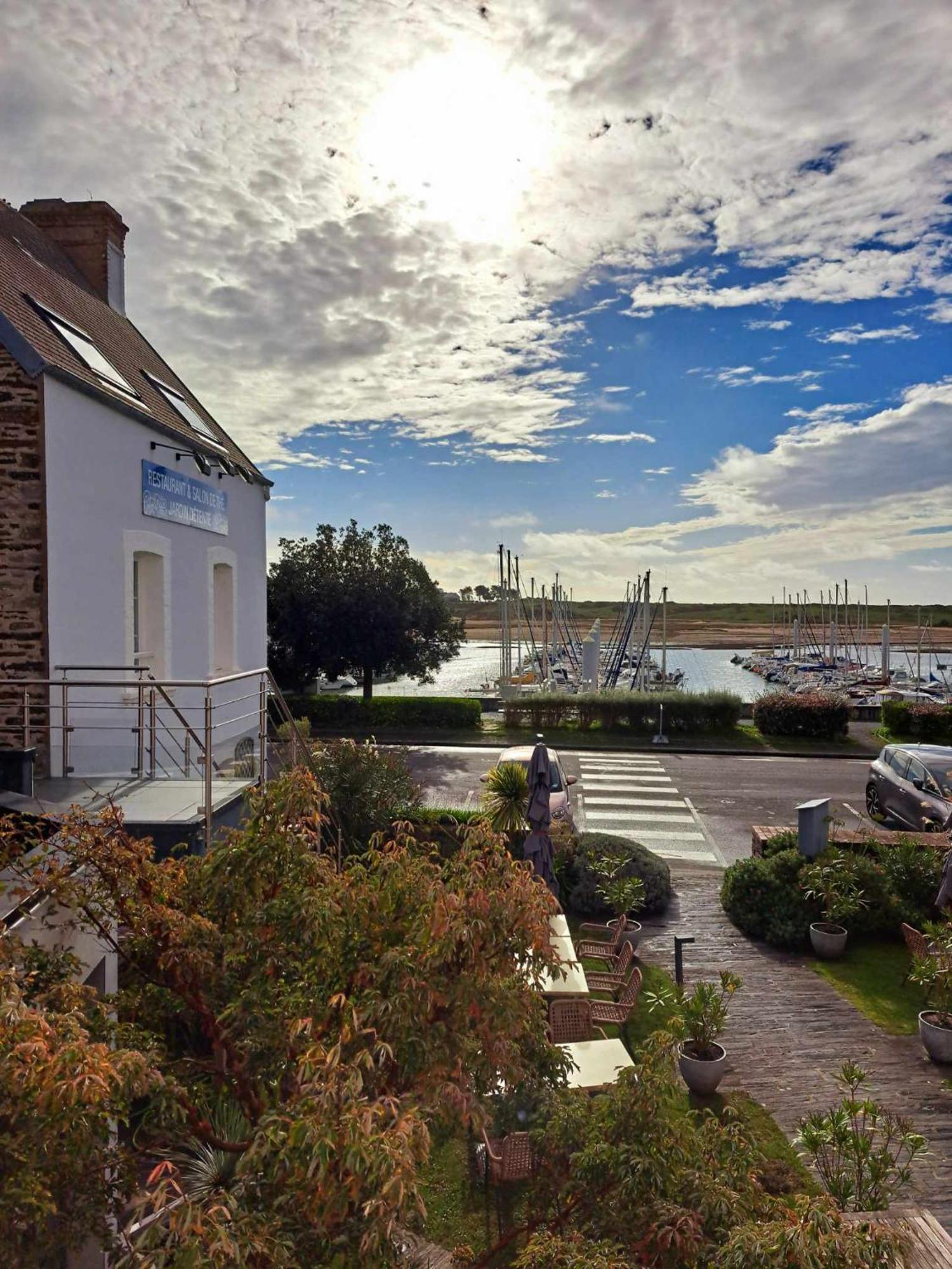 Hotel Traiteur Les Ormes, The Originals Relais Barneville-Carteret Dış mekan fotoğraf